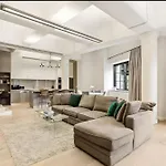 Renovated Warehouse Conversion In Heart Of Sydney