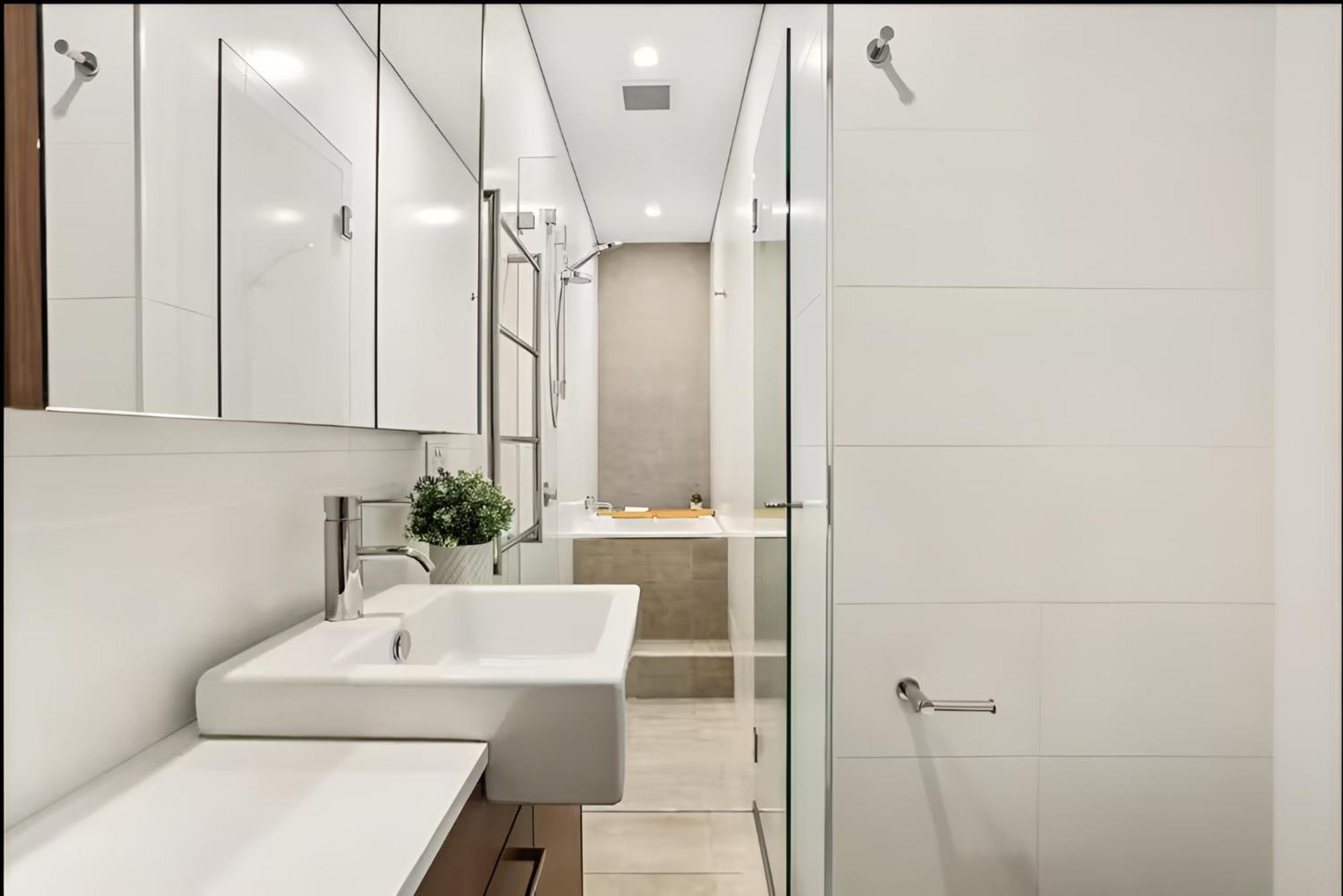 Apartment Renovated Warehouse Conversion In Heart Of